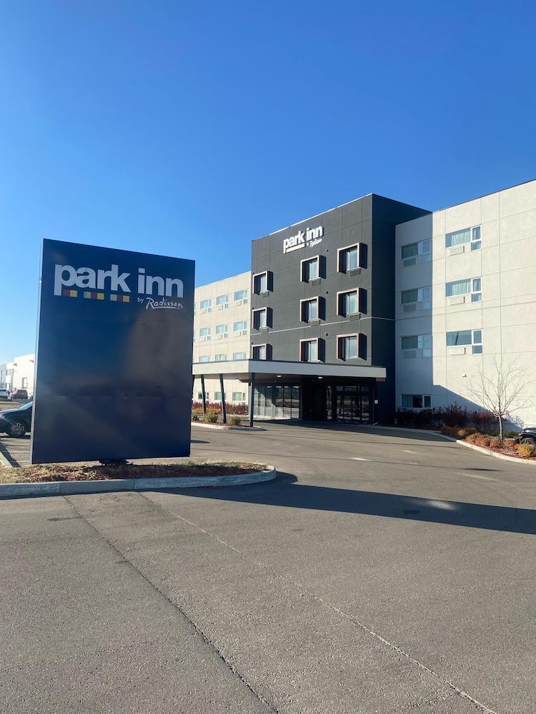 Park Inn By Radisson Edmonton Airport レドゥク エクステリア 写真