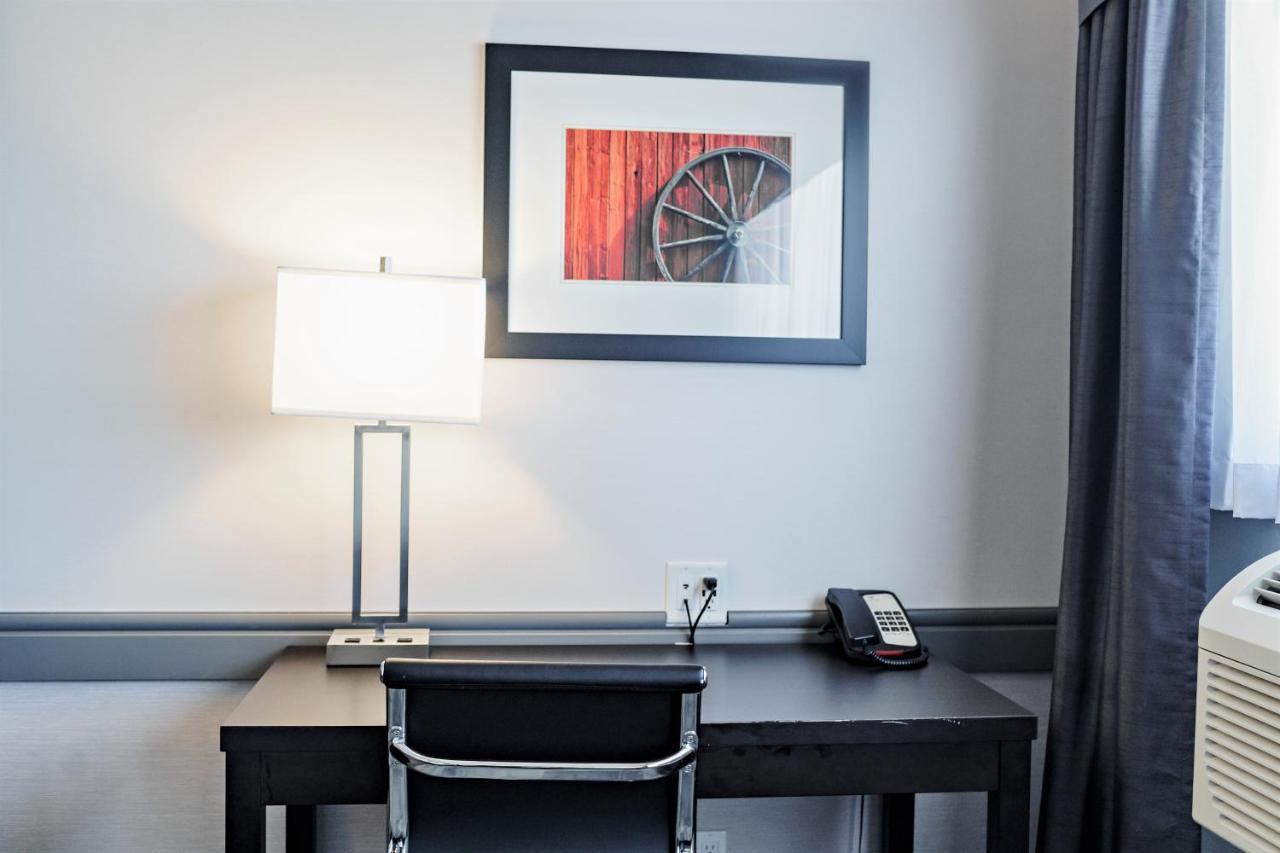 Park Inn By Radisson Edmonton Airport レドゥク エクステリア 写真