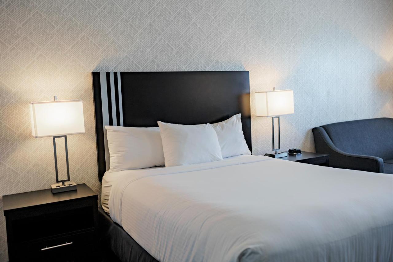 Park Inn By Radisson Edmonton Airport レドゥク エクステリア 写真
