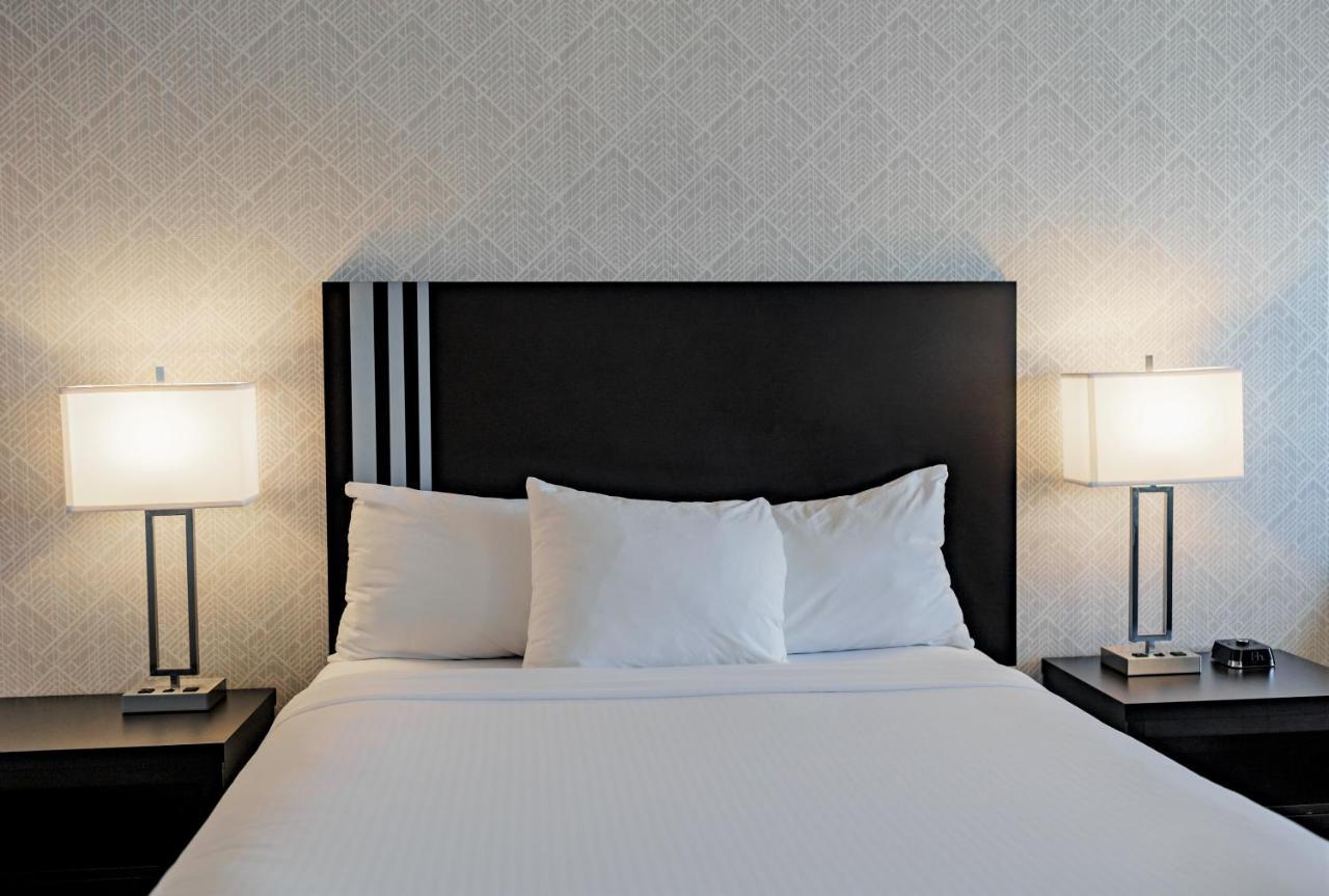 Park Inn By Radisson Edmonton Airport レドゥク エクステリア 写真