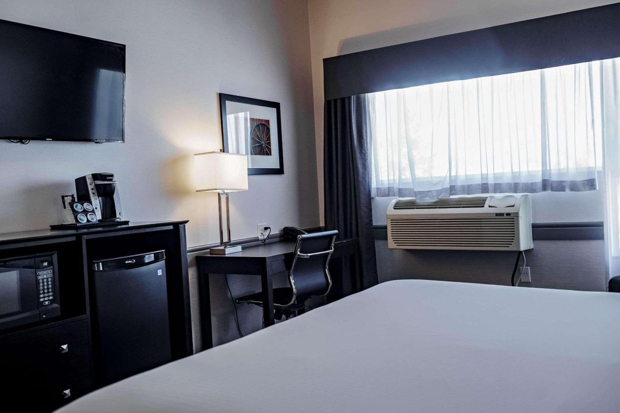 Park Inn By Radisson Edmonton Airport レドゥク エクステリア 写真